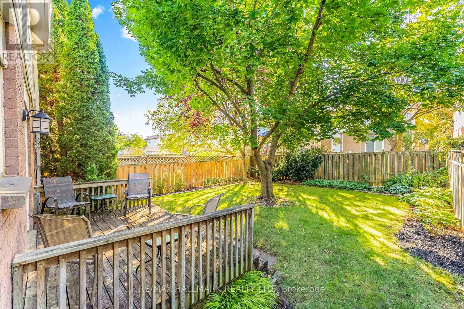 2143 HUNT CRESCENT
