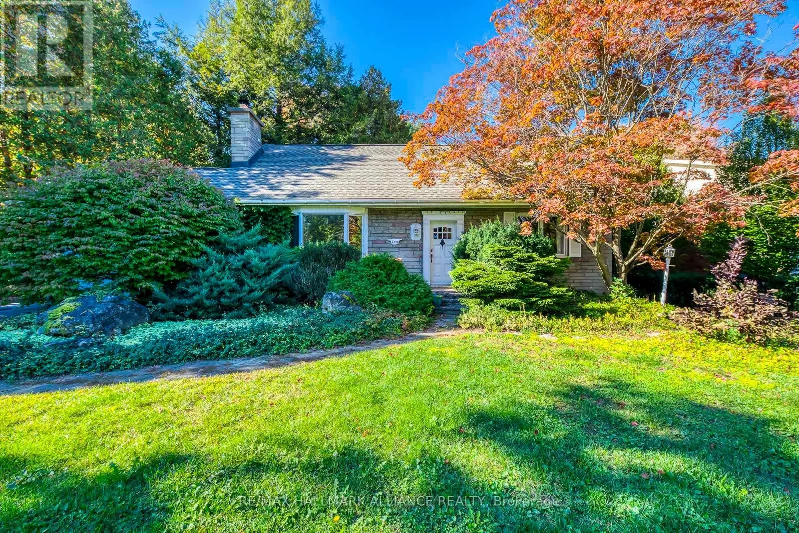 4447 LAKESHORE ROAD