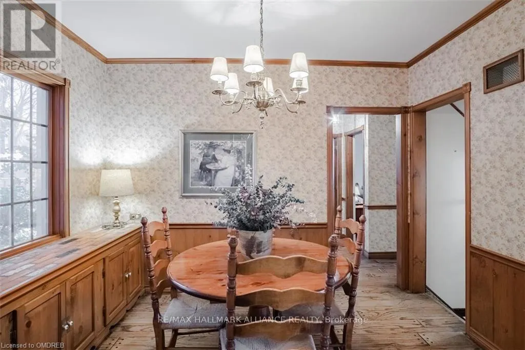 4447 LAKESHORE ROAD