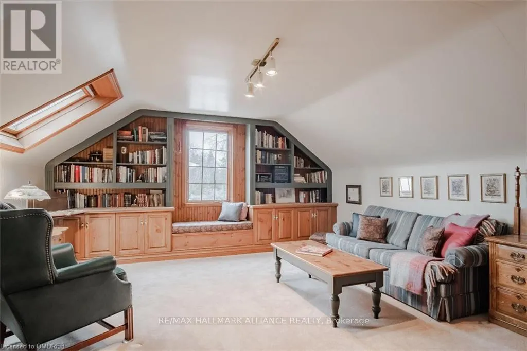 4447 LAKESHORE ROAD
