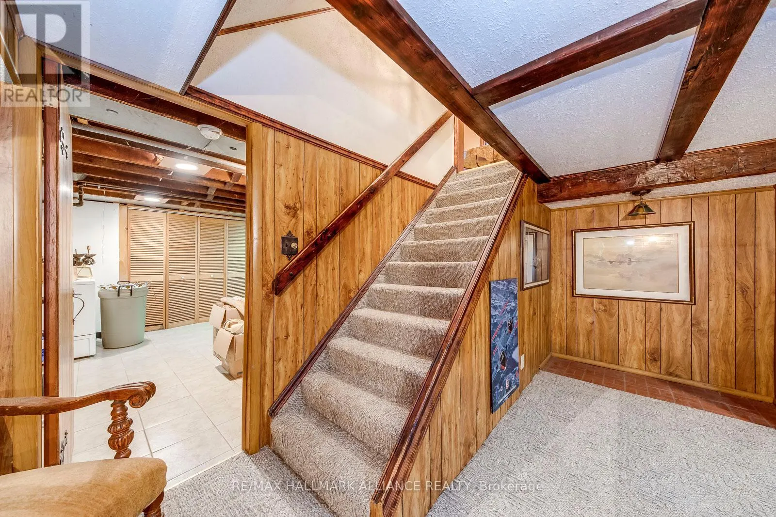 4447 LAKESHORE ROAD