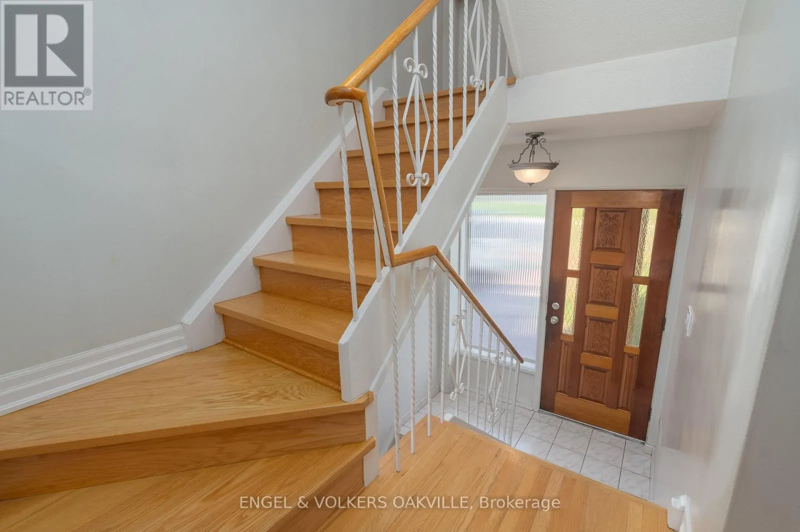 183 VODDEN STREET E