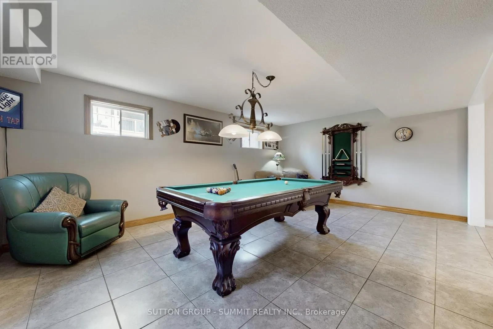 5981 RAYSHAW CRESCENT