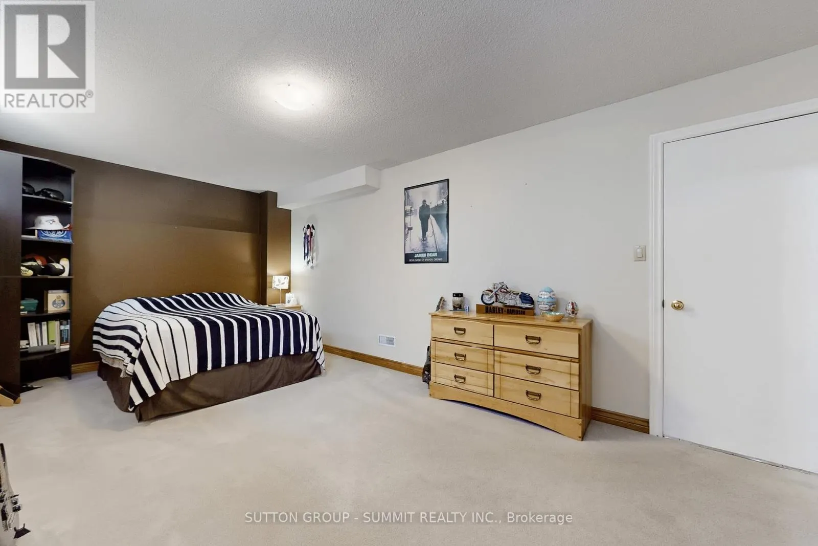 5981 RAYSHAW CRESCENT