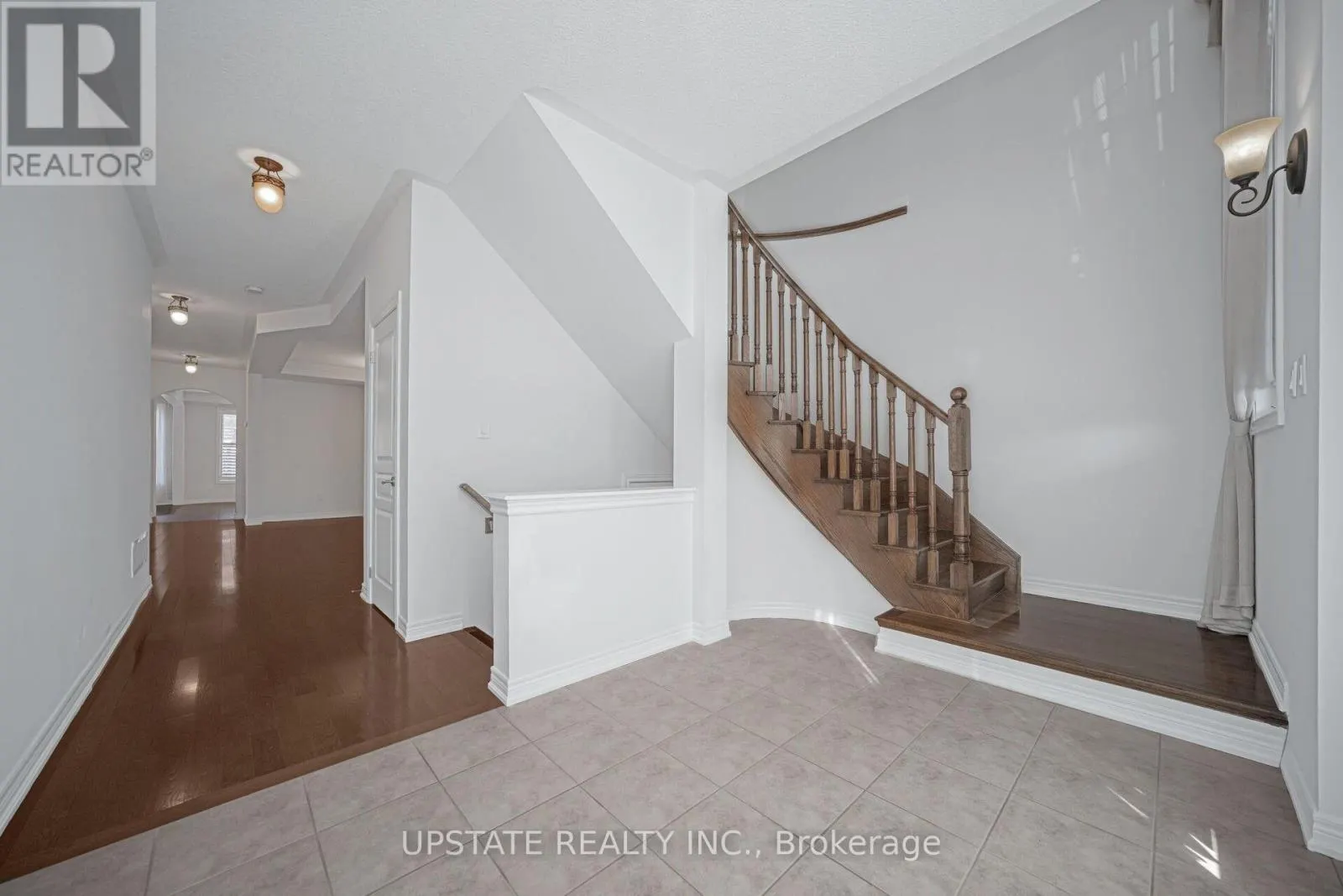 66 GEORGE ROBINSON DRIVE