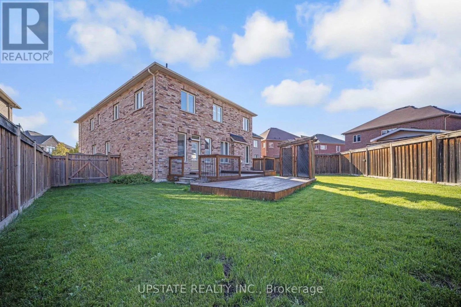 66 GEORGE ROBINSON DRIVE