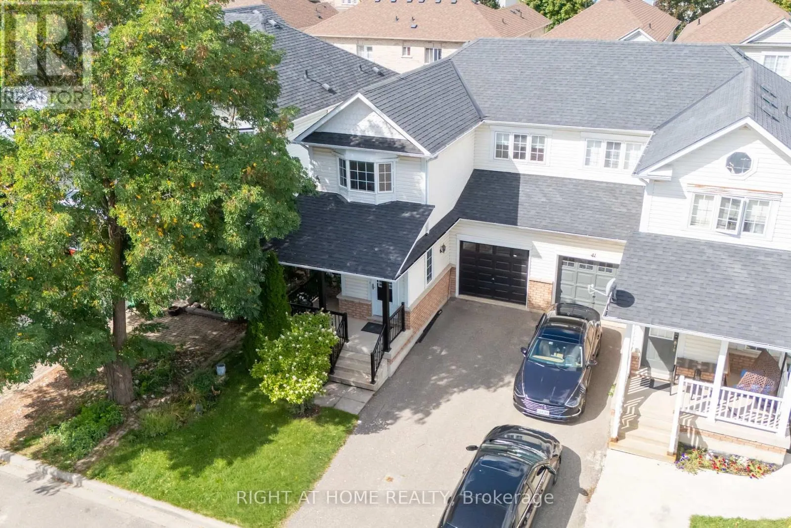 39 VICEROY CRESCENT