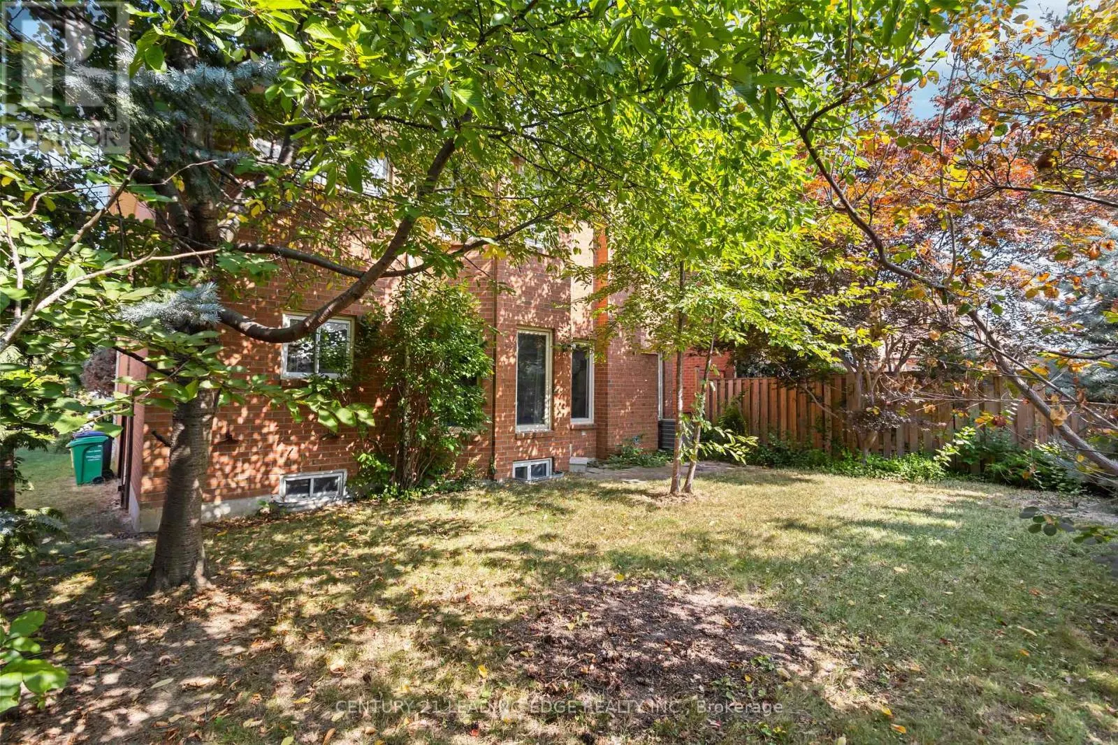 5201 CHAMPLAIN TRAIL