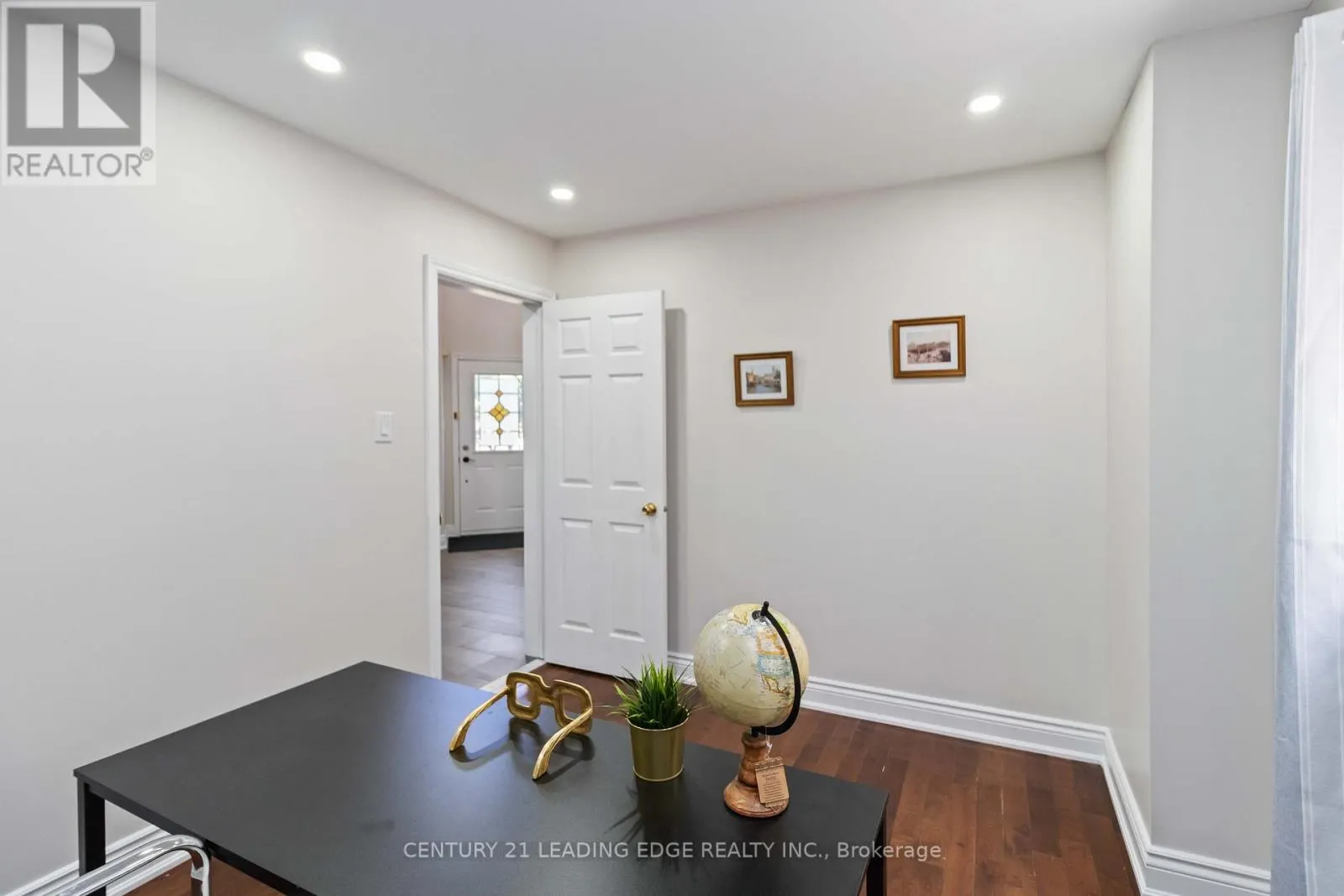 5201 CHAMPLAIN TRAIL