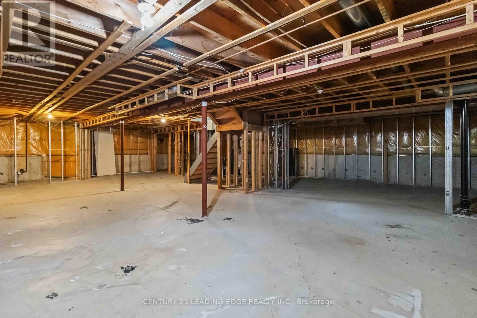 5201 CHAMPLAIN TRAIL