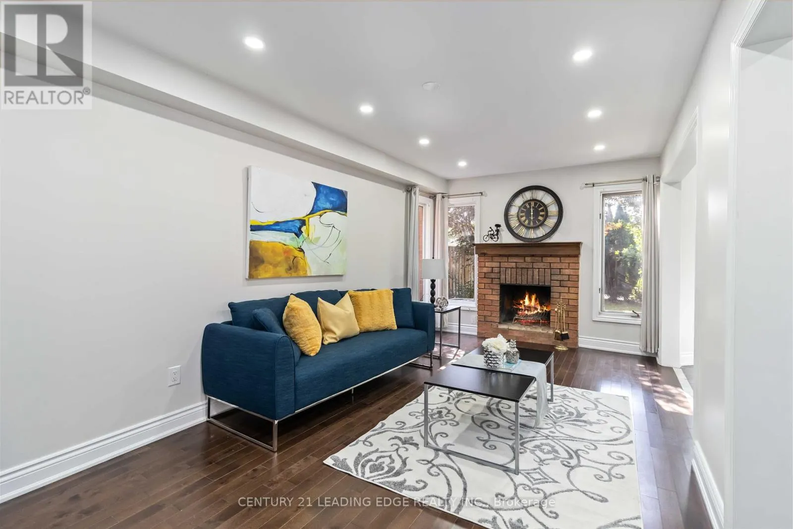 5201 CHAMPLAIN TRAIL