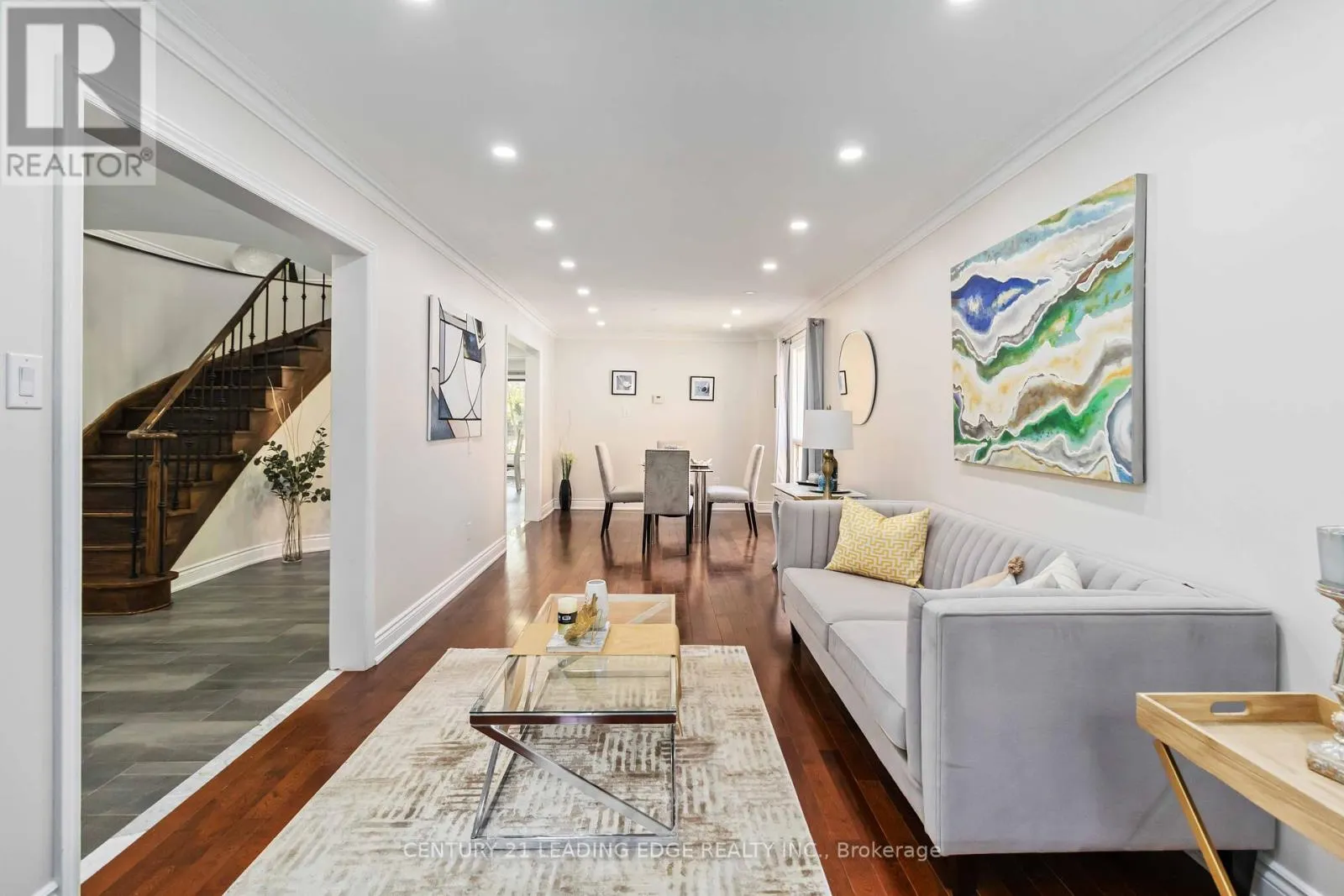 5201 CHAMPLAIN TRAIL