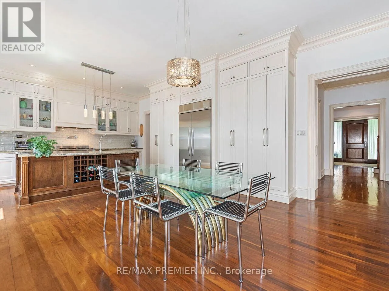35 YORKDALE CRESCENT