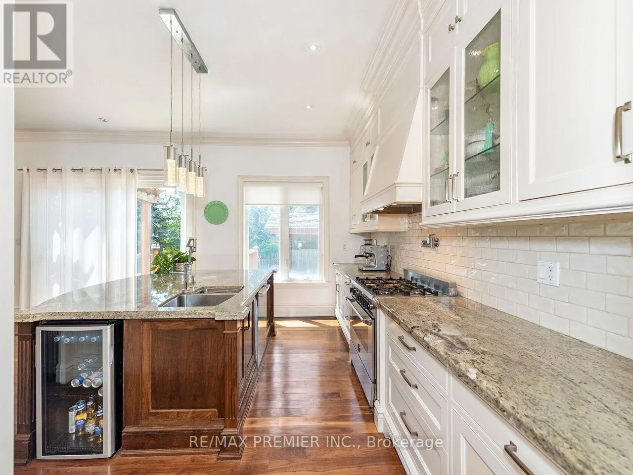 35 YORKDALE CRESCENT