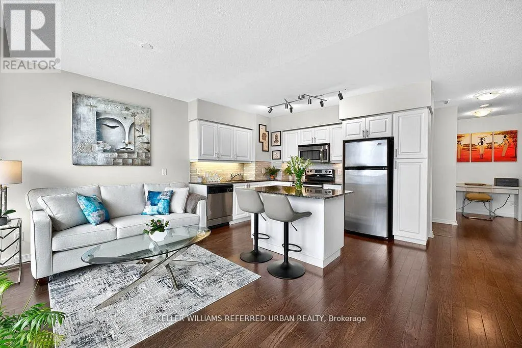 2305 - 15 LEGION ROAD