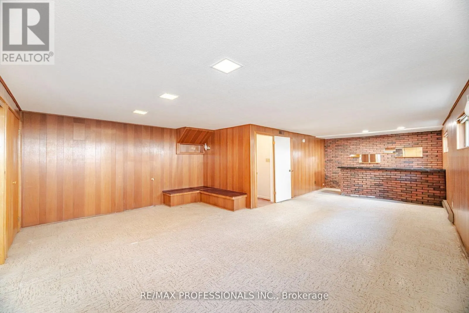 3667 BEECHOLLOW CRESCENT