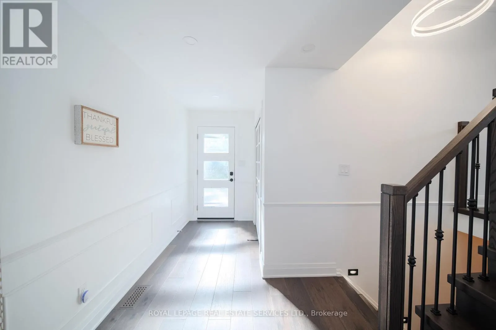 260 ORIOLE COURT