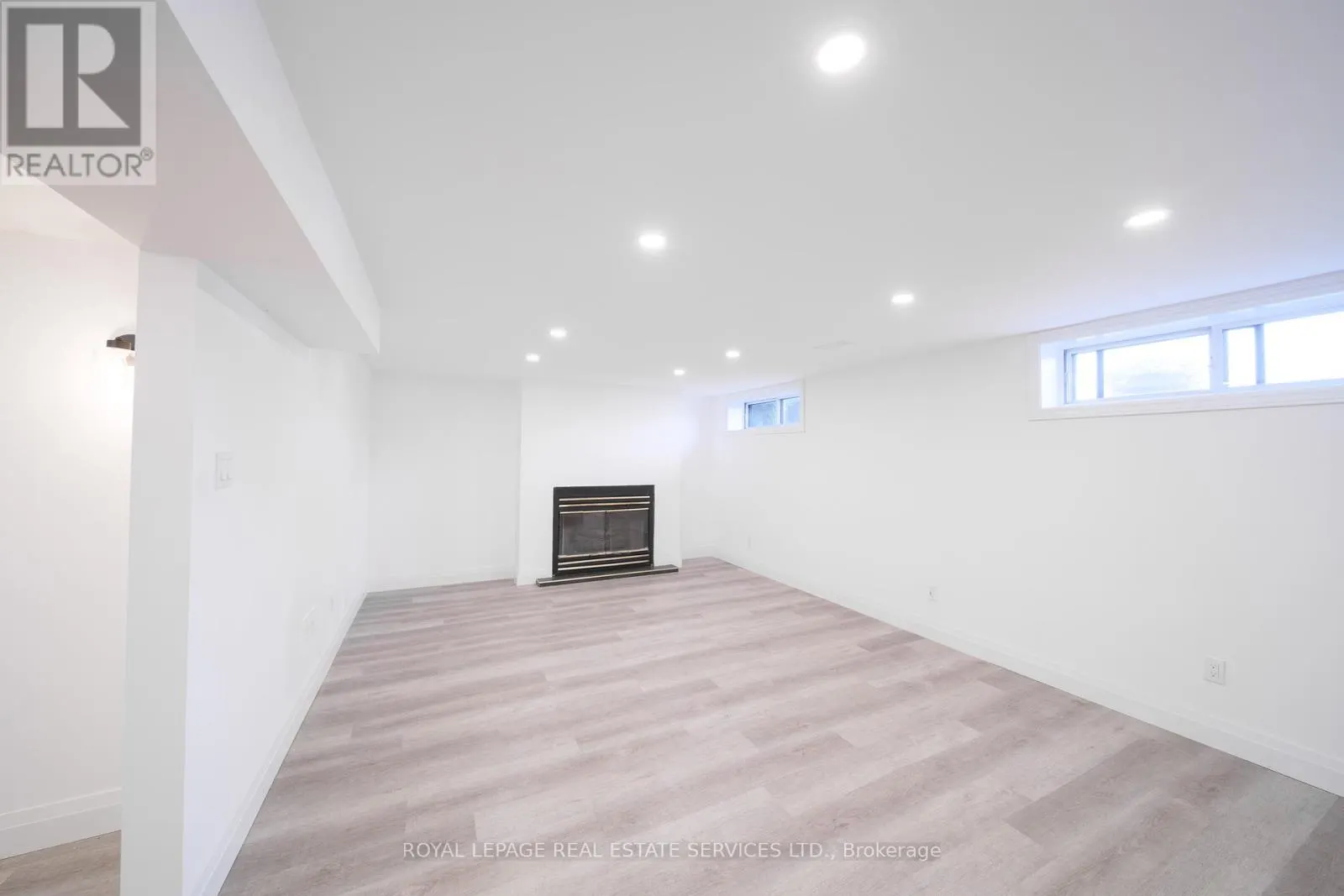 260 ORIOLE COURT