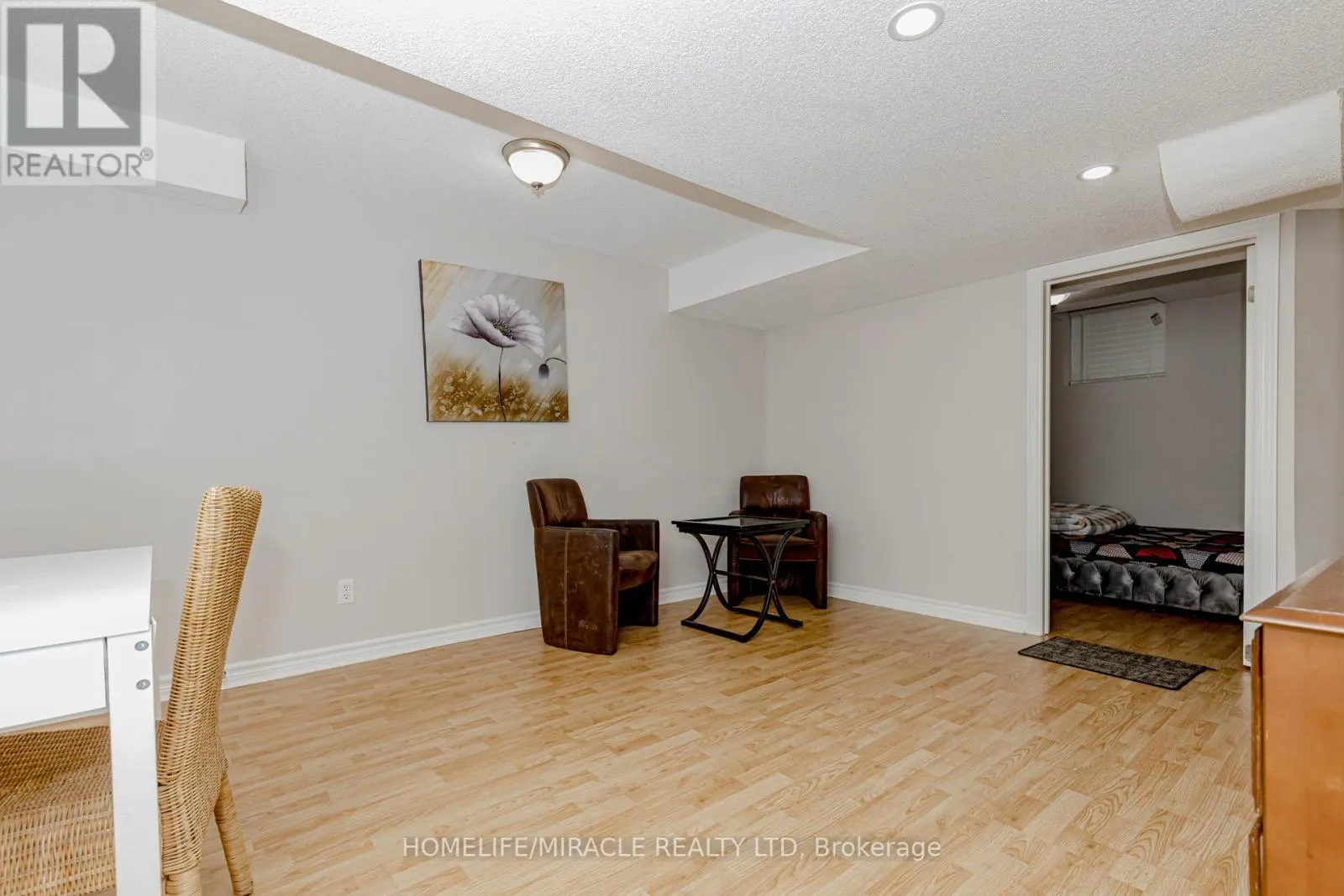 98 MASTERS GREEN CRESCENT