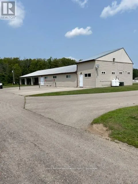 5 SPRUCE - 4449 MILBUROUGH LINE