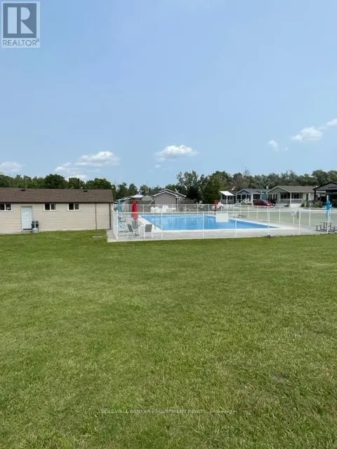 5 SPRUCE - 4449 MILBUROUGH LINE
