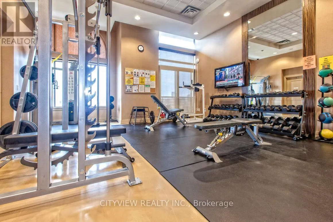 911 - 385 PRINCE OF WALES DRIVE