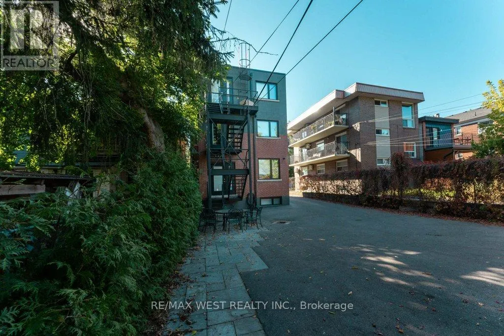 167 QUEBEC AVENUE