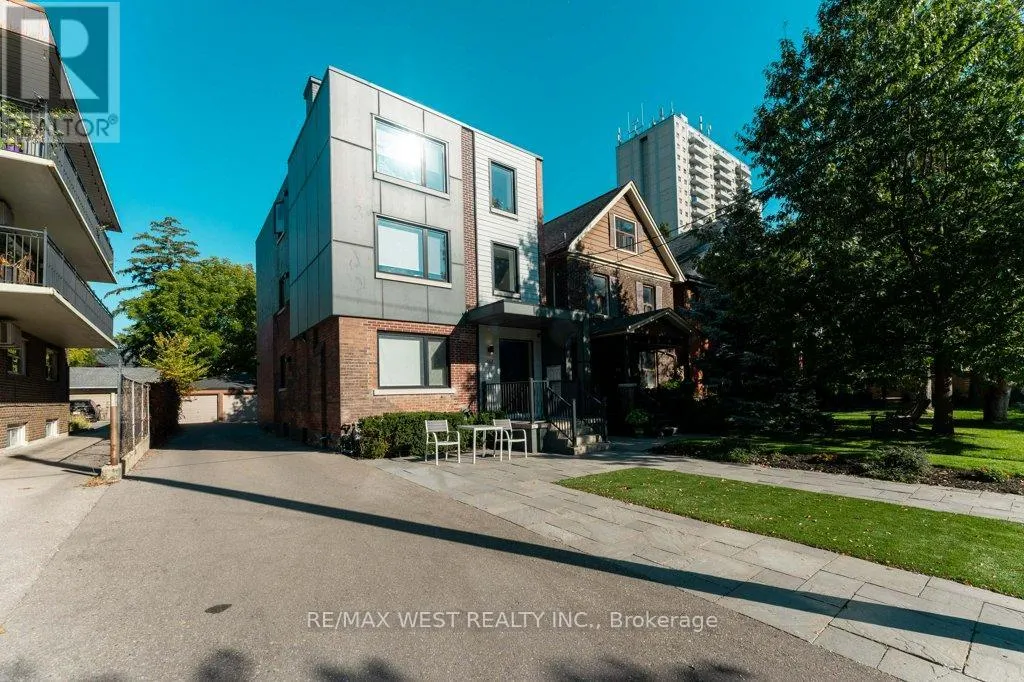 167 QUEBEC AVENUE
