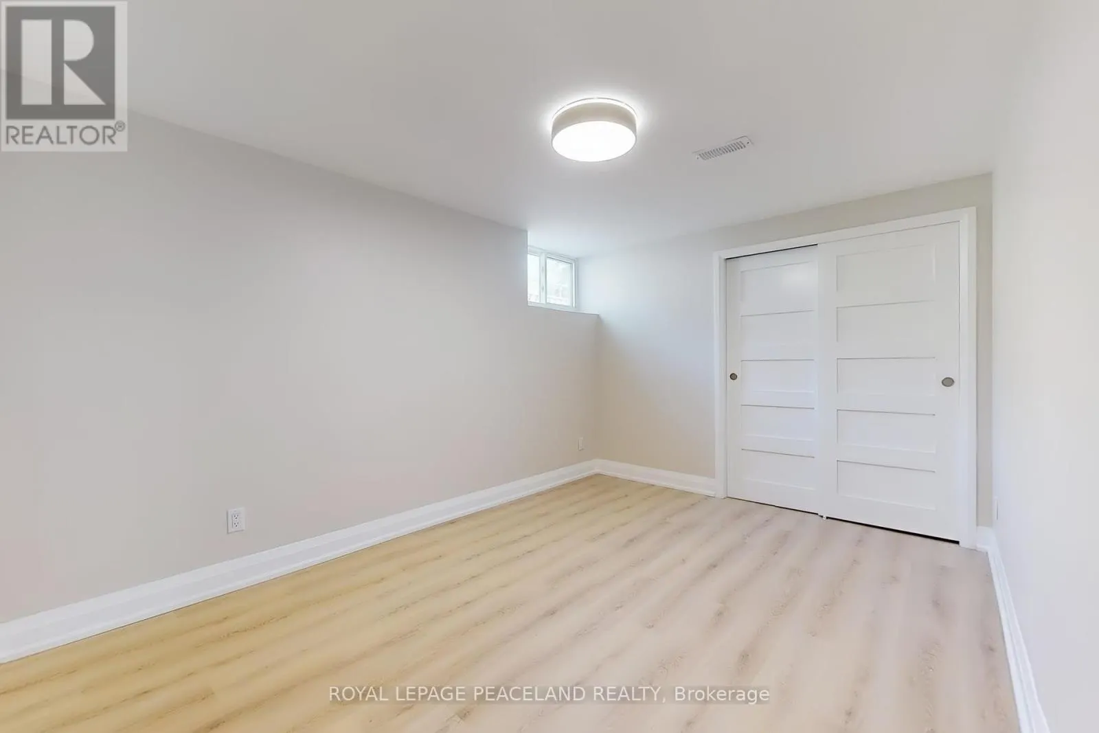 1223 REDBANK CRESCENT