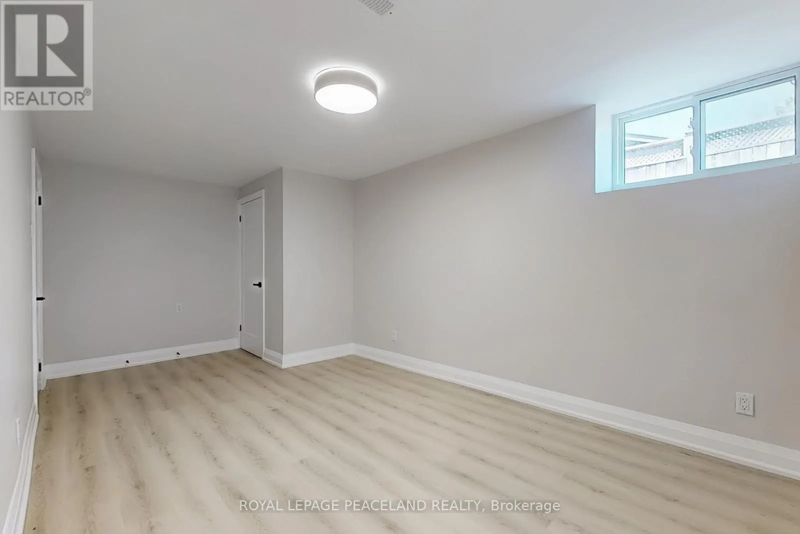 1223 REDBANK CRESCENT