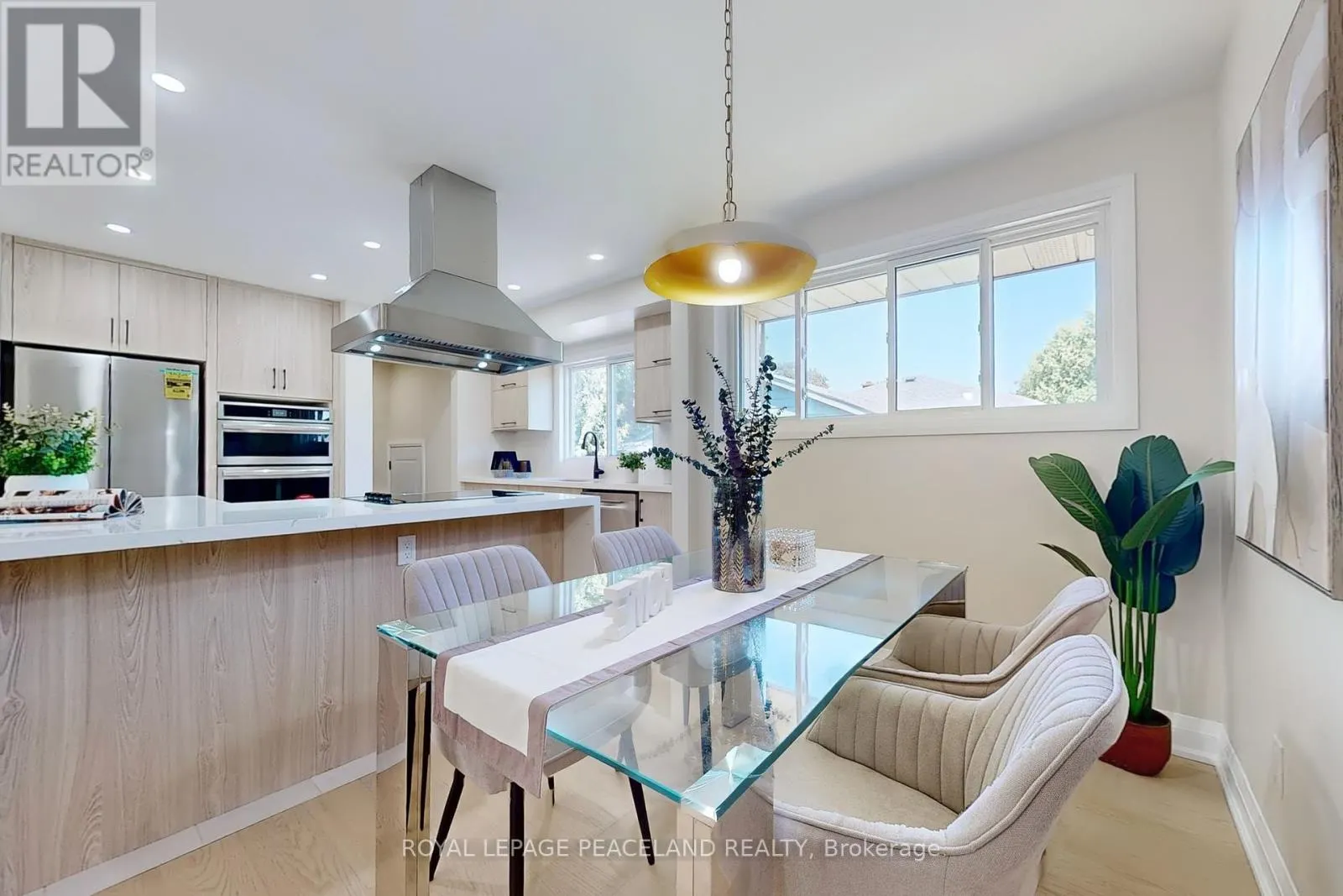 1223 REDBANK CRESCENT