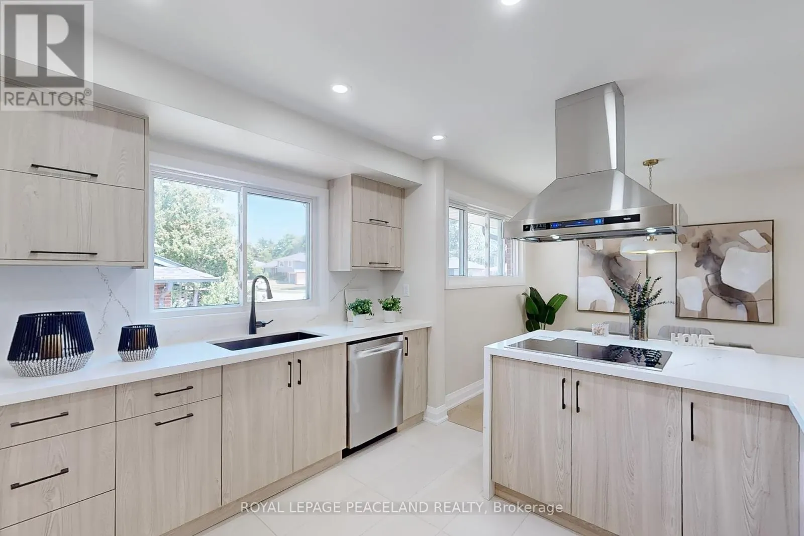 1223 REDBANK CRESCENT