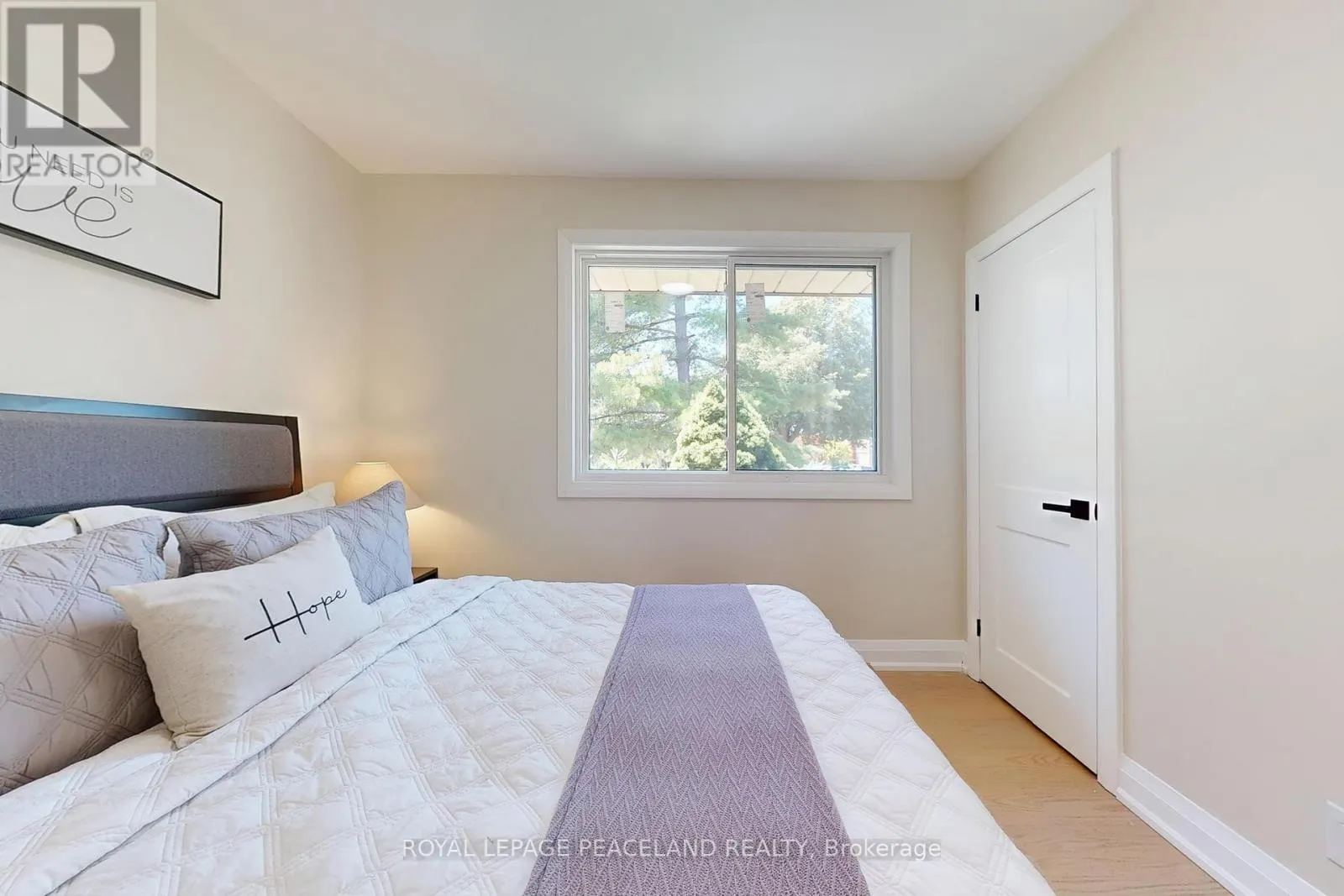 1223 REDBANK CRESCENT