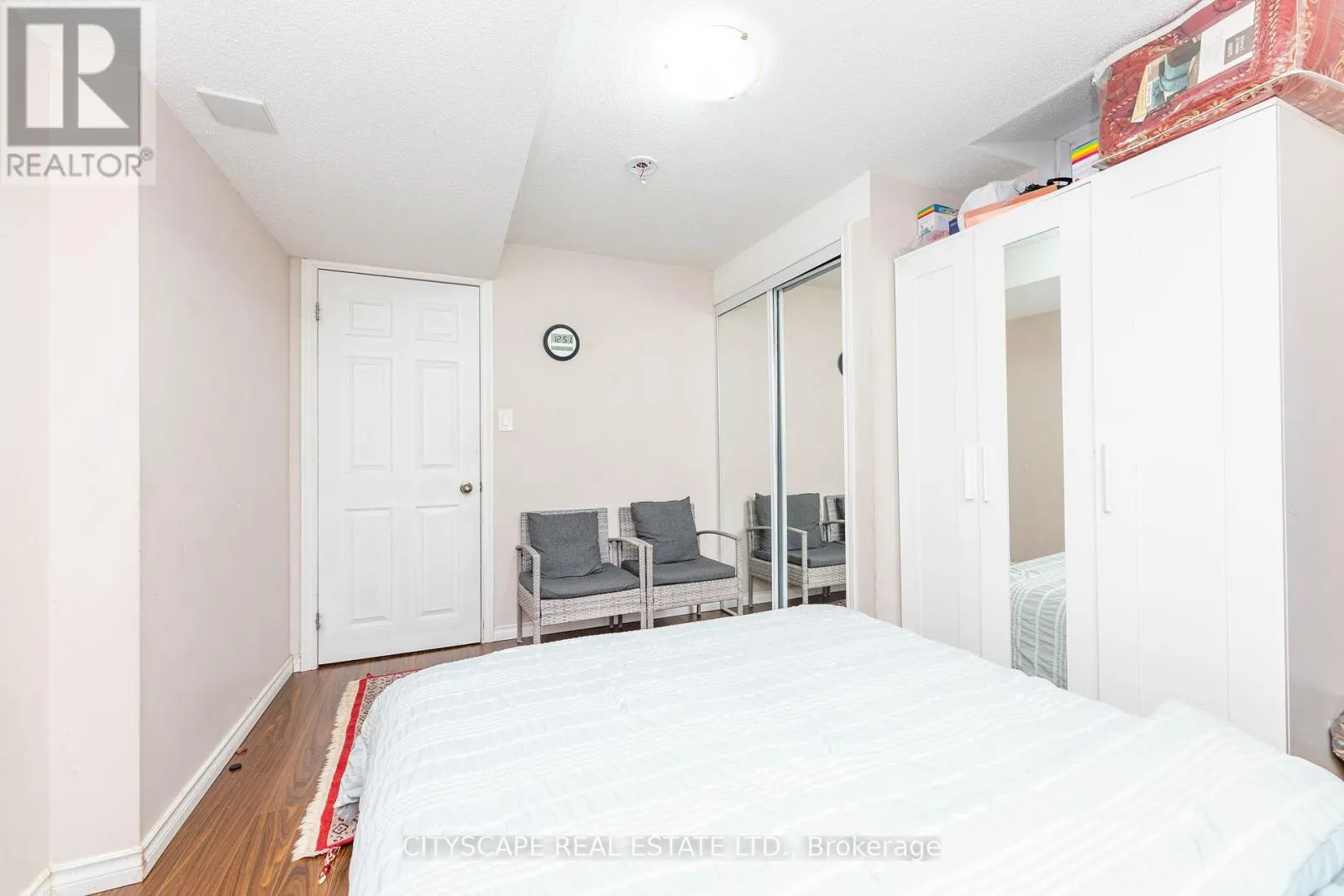 875 OASIS DRIVE