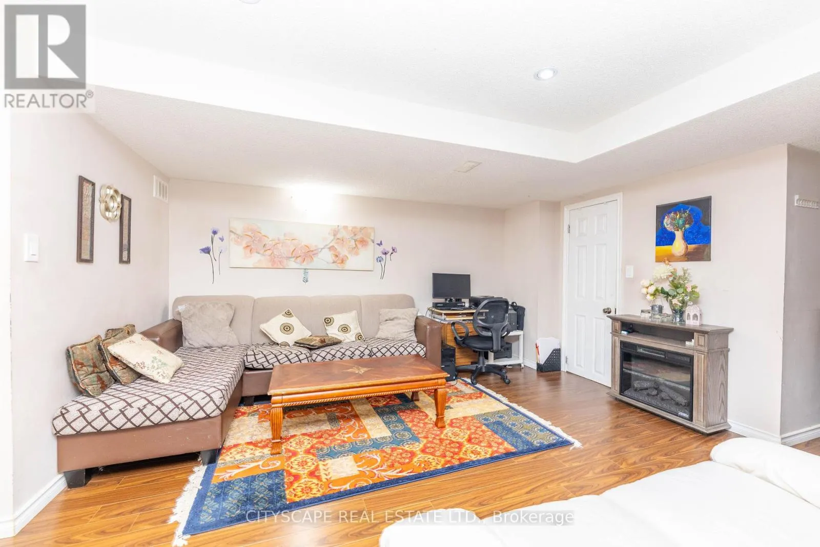 875 OASIS DRIVE