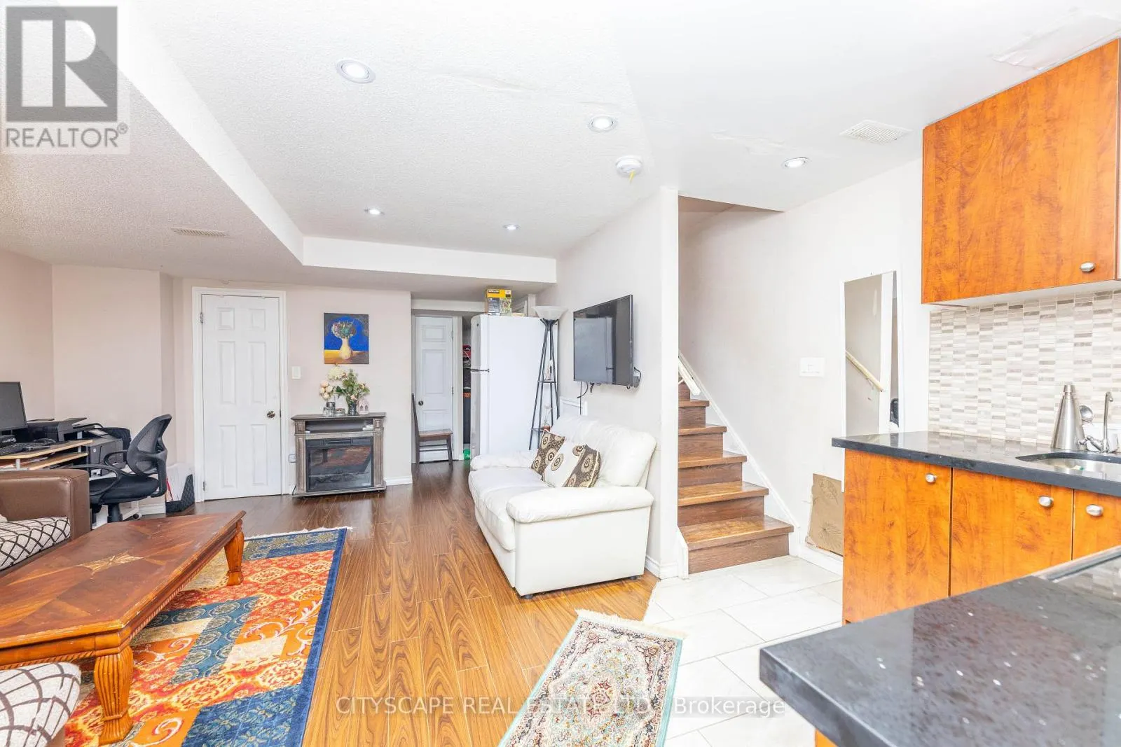 875 OASIS DRIVE