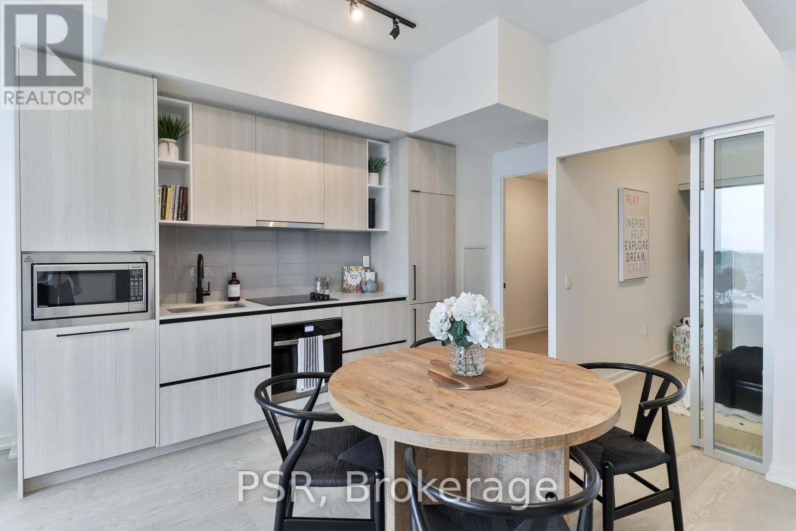 609 - 10 GRAPHOPHONE GROVE