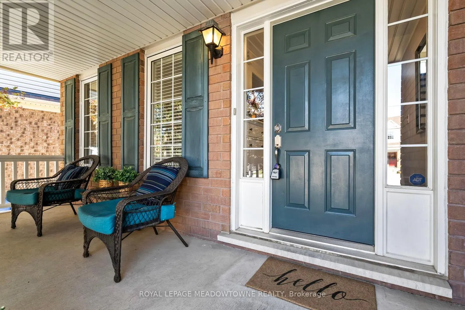 583 CAVERHILL CRESCENT