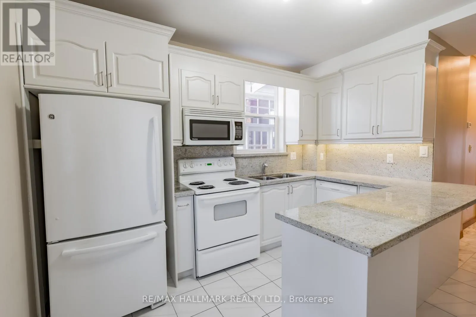 MAIN - 180 LANSDOWNE AVENUE