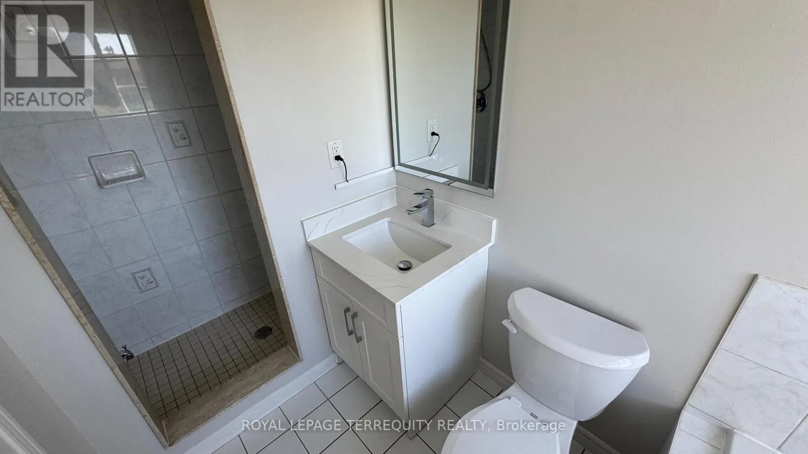 24 - 520 NOVO STAR DRIVE