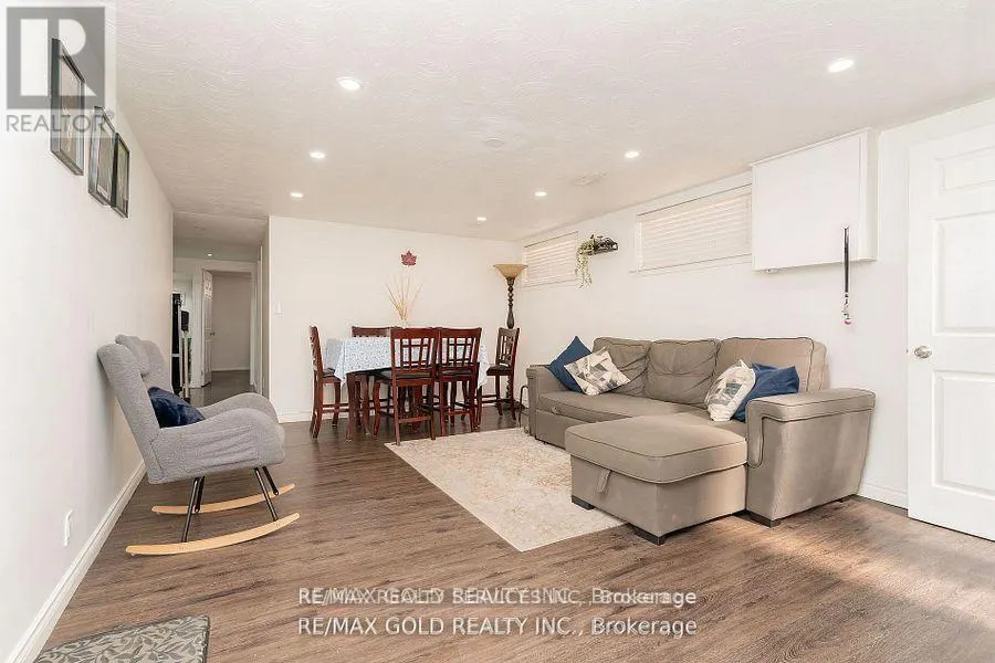 59 SEACLIFF BOULEVARD