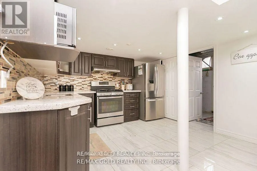 59 SEACLIFF BOULEVARD