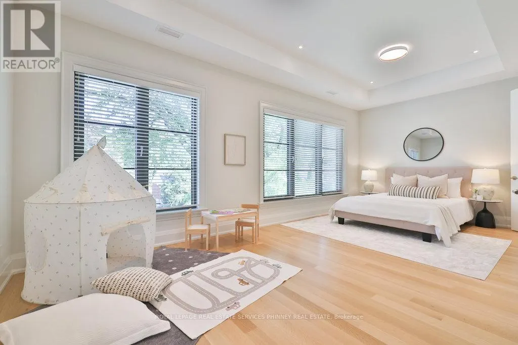 1456 APPLEWOOD ROAD