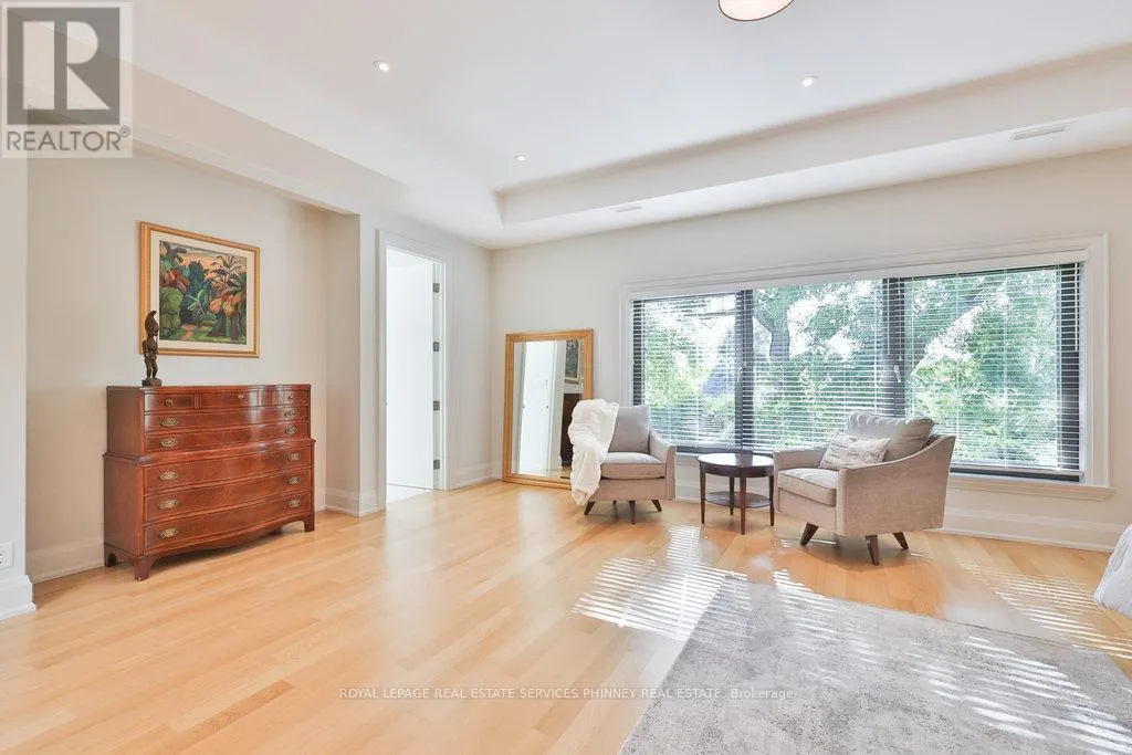 1456 APPLEWOOD ROAD