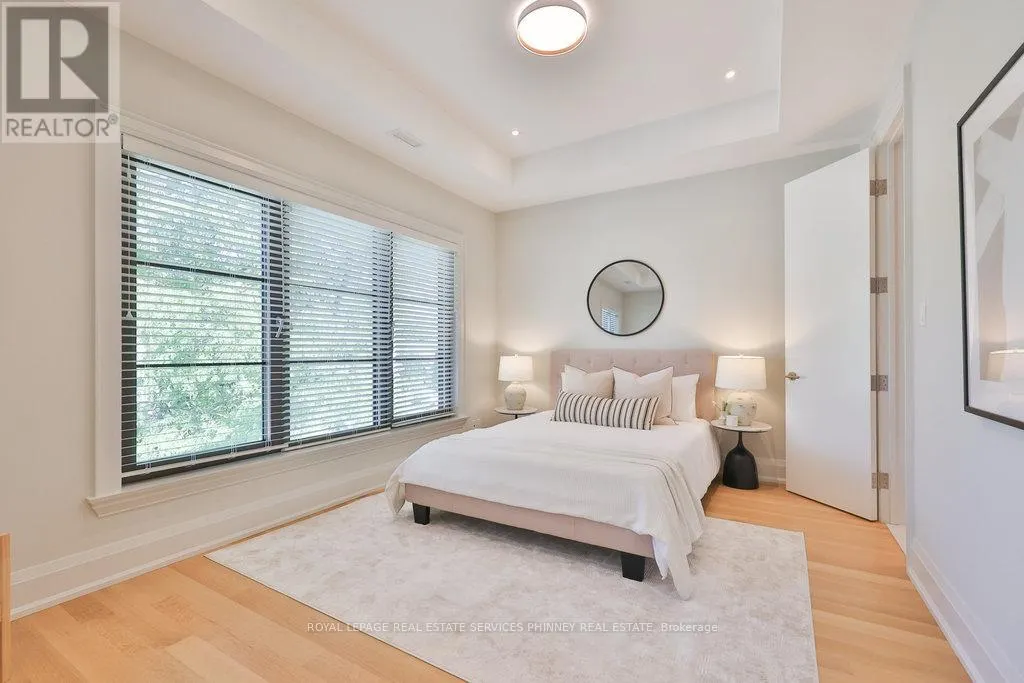 1456 APPLEWOOD ROAD