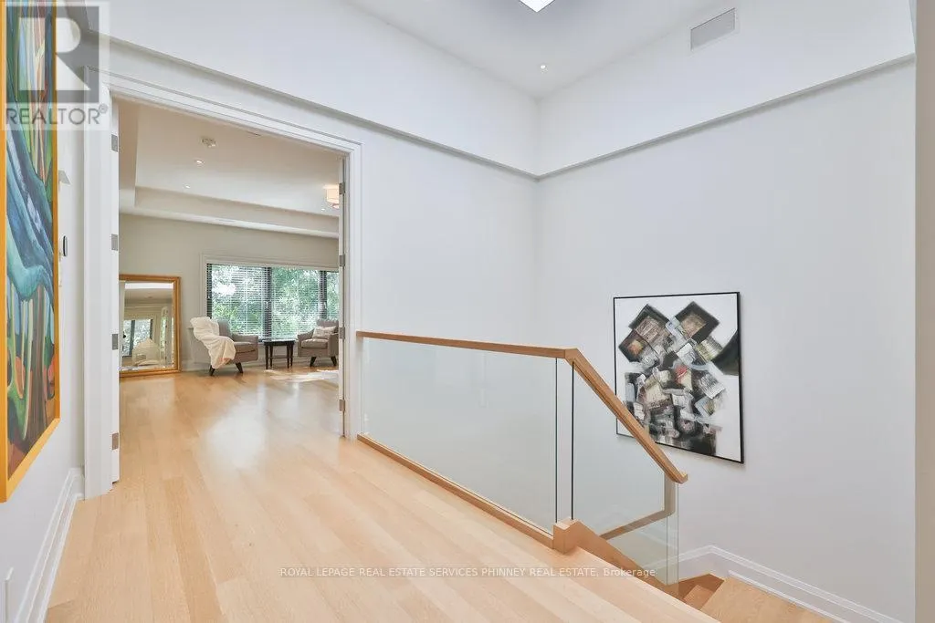 1456 APPLEWOOD ROAD