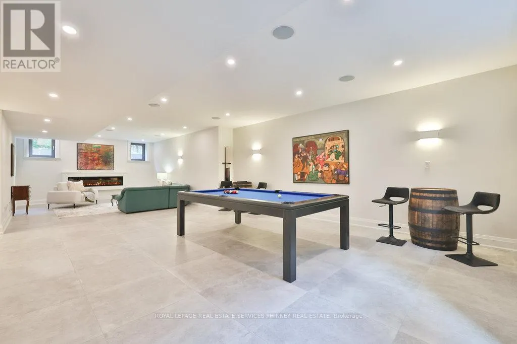 1456 APPLEWOOD ROAD