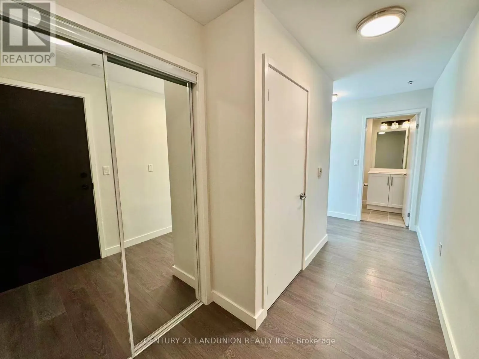 115 - 210 SABINA DRIVE