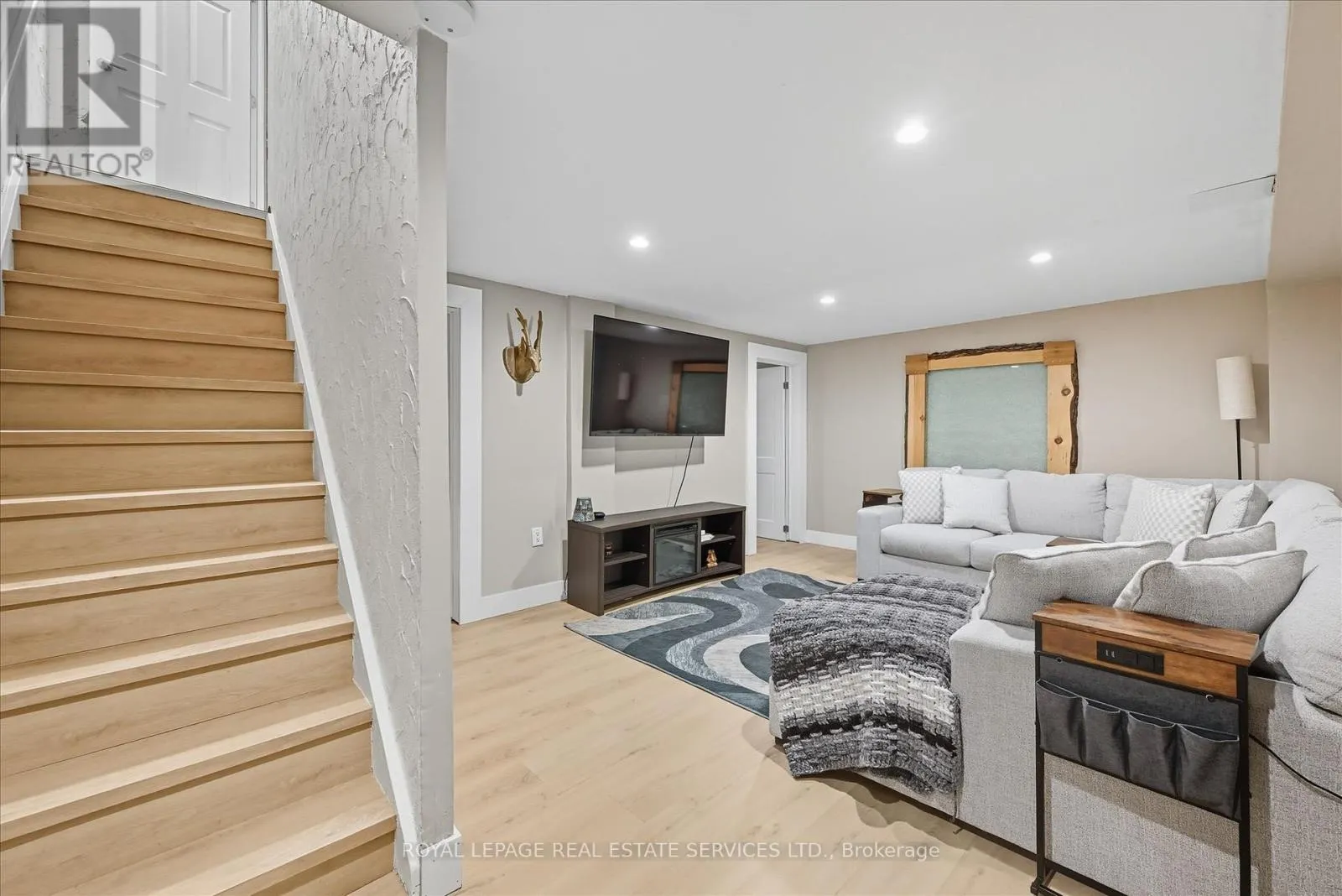 3 - 2377 INDUSTRIAL STREET