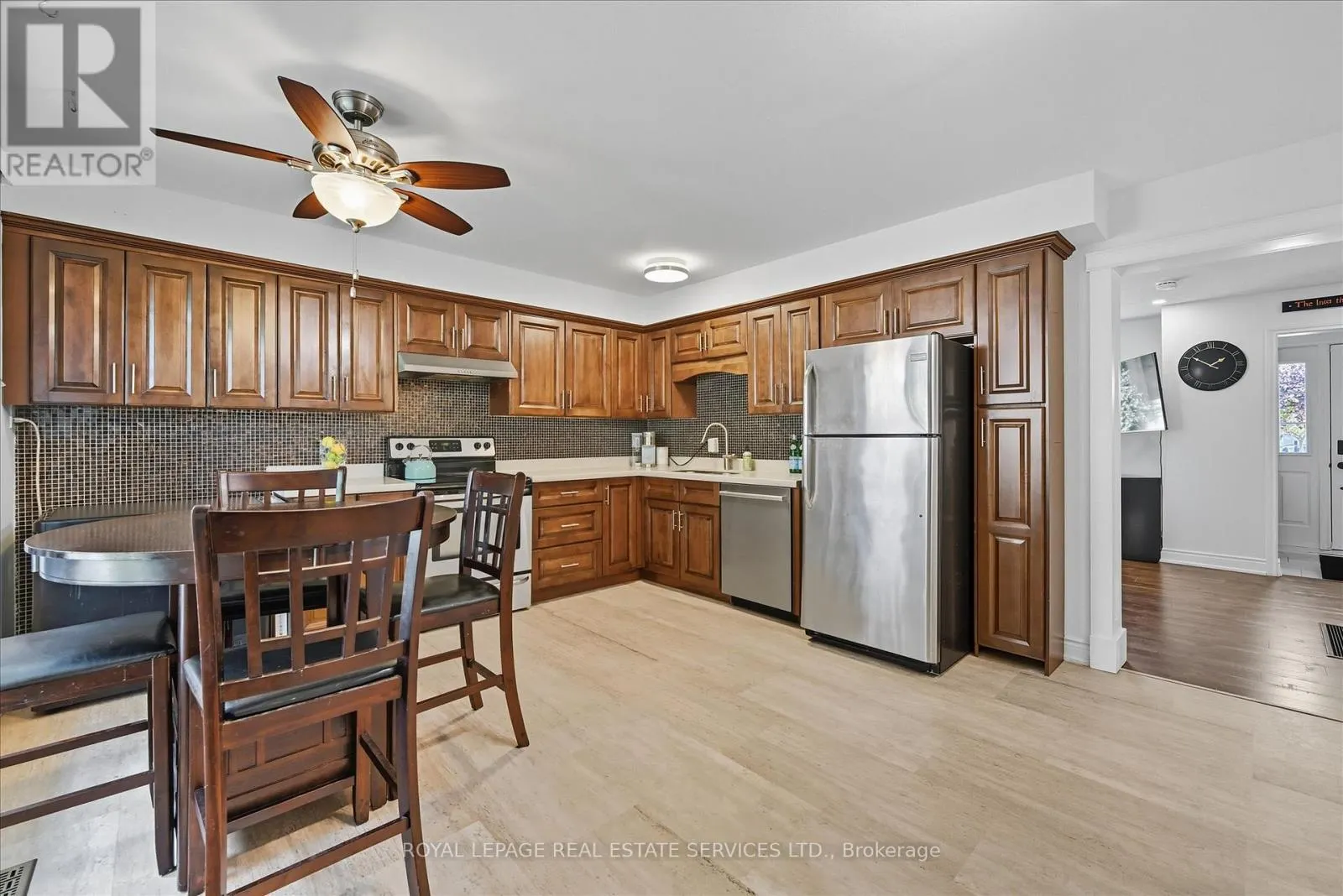 3 - 2377 INDUSTRIAL STREET